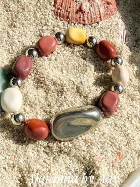 MOOKAITE Yellow, Red, Cream & Brown Stone Chip Bracelet silver